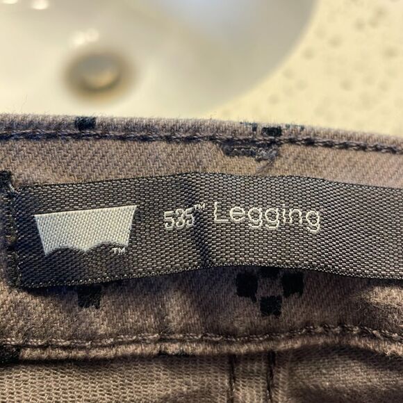 Levi 535 grey with black designs leggings - Picture 8 of 14